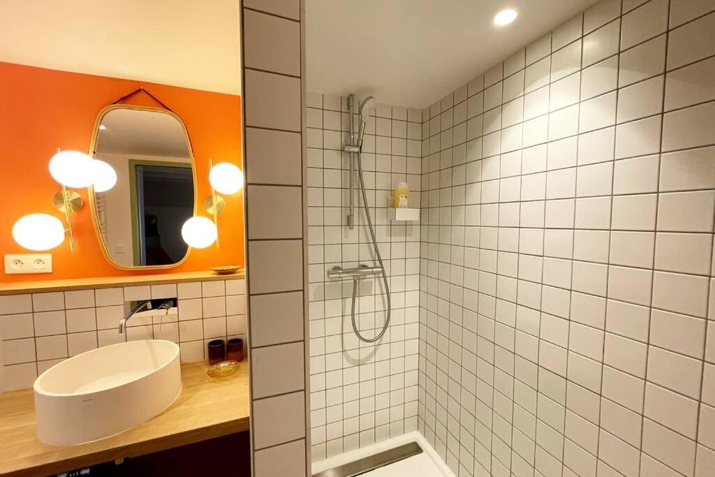 Appartement Moonrise - Plage 50M - Rue Gratuite Saint-Malo Exteriör bild